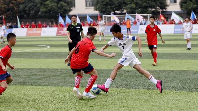 广西南宁西乡塘区：以校园足球比赛助力“双减”落地见效