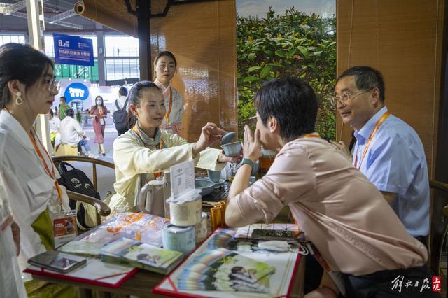 “吃、住、行、游、购、娱”全都有，上海旅游产业博览会二期开幕