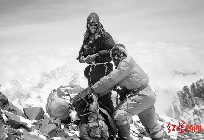 人类登顶珠峰70周年丨登顶英雄背后的夏尔巴人：曾经用命谋生，今天为自己攀登