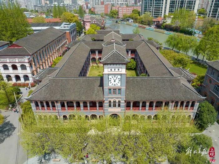 乘船去华政！上海这个美了140多年的校园，可以用独特的方式打卡啦，花2.5小时看建筑听故事