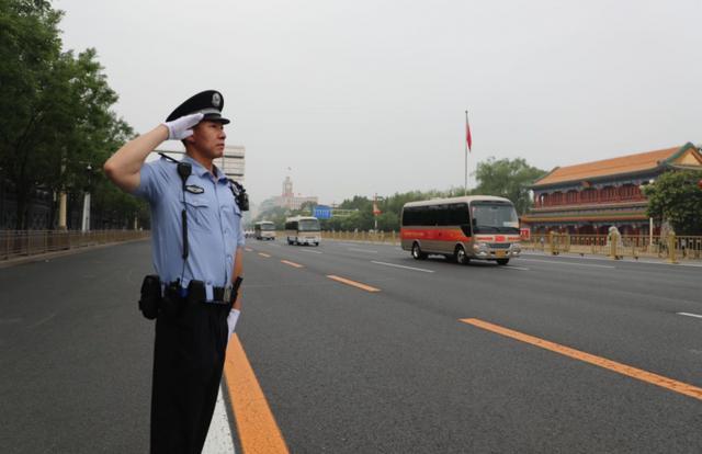 人民满意的政法单位丨北京西城府右街派出所将忠诚铸入警魂 将安全刻入心中