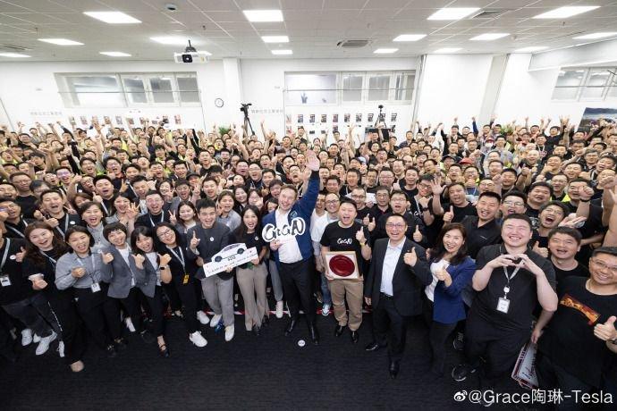 马斯克深夜到访上海超级工厂，将为新款Model 3揭幕？特斯拉中国下一步的大动作是这些？
