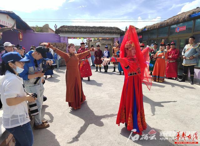 “赛里木湖论道”暨党媒网站总编辑看博州活动举行