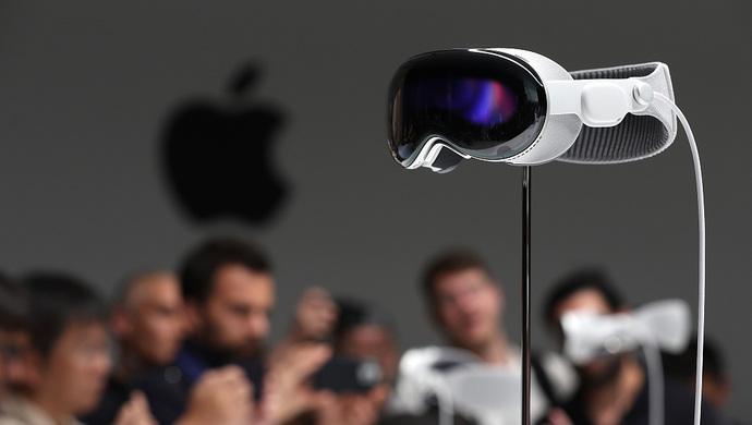 12年后重启“One More Thing”，苹果Vision Pro指向怎样的技术新趋势？