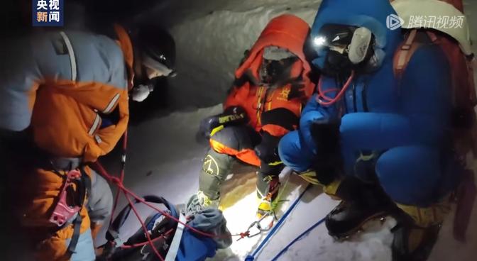 女子登珠峰遇险获救，却因不愿支付全部救援费用上热搜，最新进展来了