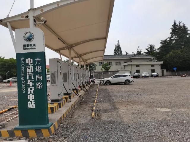 安装限位器、共享停车……方塔南路停车场完成改造升级