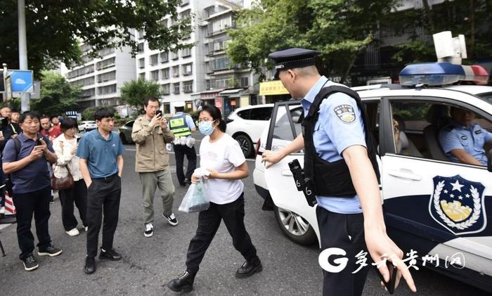 火速补办临时身份证明 贵阳民警让考生安心应考