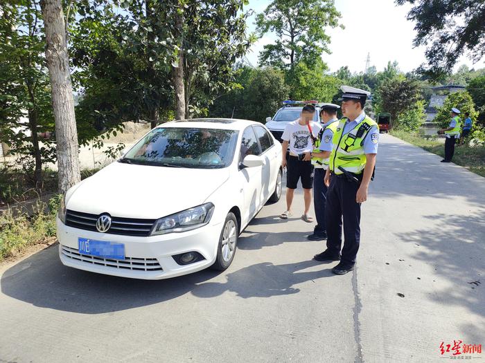 毒驾+酒驾+无证驾驶！“疯狂的司机”被行拘，交警还将处罚