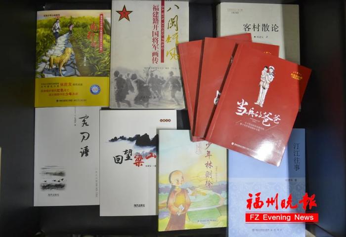 牛！福建这位作家，11篇作品入选语文试卷！