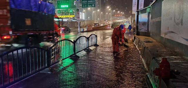 梅雨季强降雨来袭，北站街道全力应对筑牢防汛“安全网”