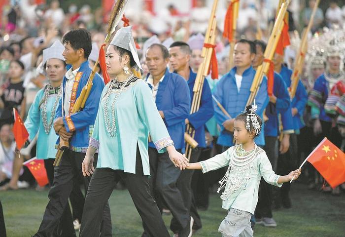 坝坝球 打开乡村振兴“超”链接