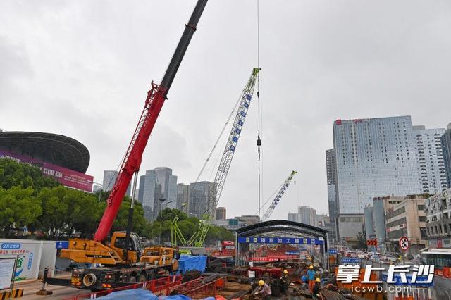 历经16次交通疏解，长沙地铁7号线红星大市场站主体全面动工