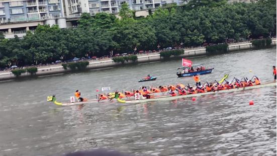 百龙争霸，逐浪珠江，5G三载波超大带宽助力龙舟赛上演“速度与激情”