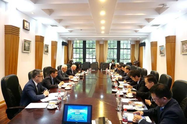 上海社科院举办“民间外交在推动乌兹别克斯坦和中国合作中的作用”圆桌会议