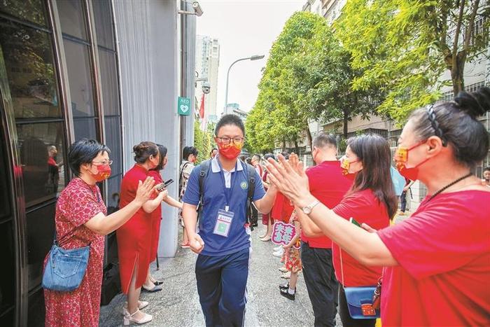 全力以“护” 平安中考 2023年中考首日顺利开考