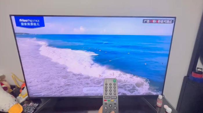 索尼电视打开华数TV后出现开屏广告