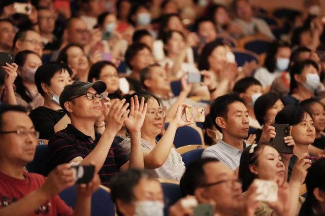 聆听红色旋律 追忆峥嵘岁月 金帆合唱团专场音乐会在京上演