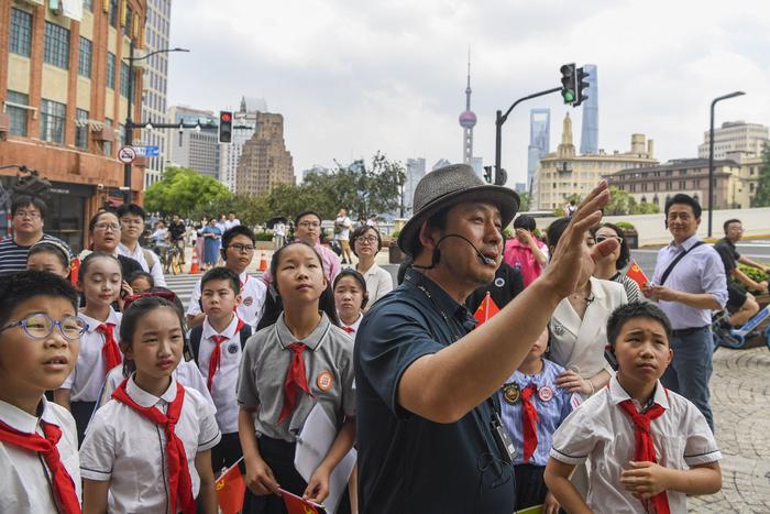 图说│跟着劳模去寻访，红色教育少先队队课在苏州河畔邮政博物馆开讲