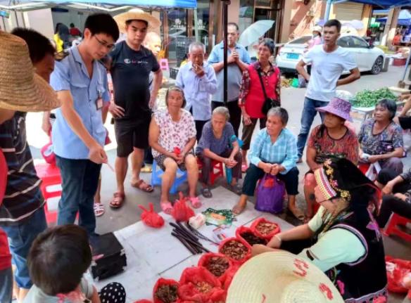 严查圩日制售“祖传秘方” 广西柳州市开展这项整治行动