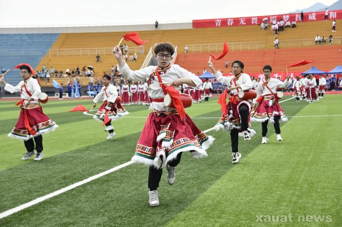 省第四十二届大学生田径运动会在西安建筑科技大学隆重开幕