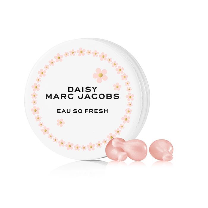 香奈儿色彩解码快闪店，Marc Jacobs夏季新品“香水粒” | 是日美好事物