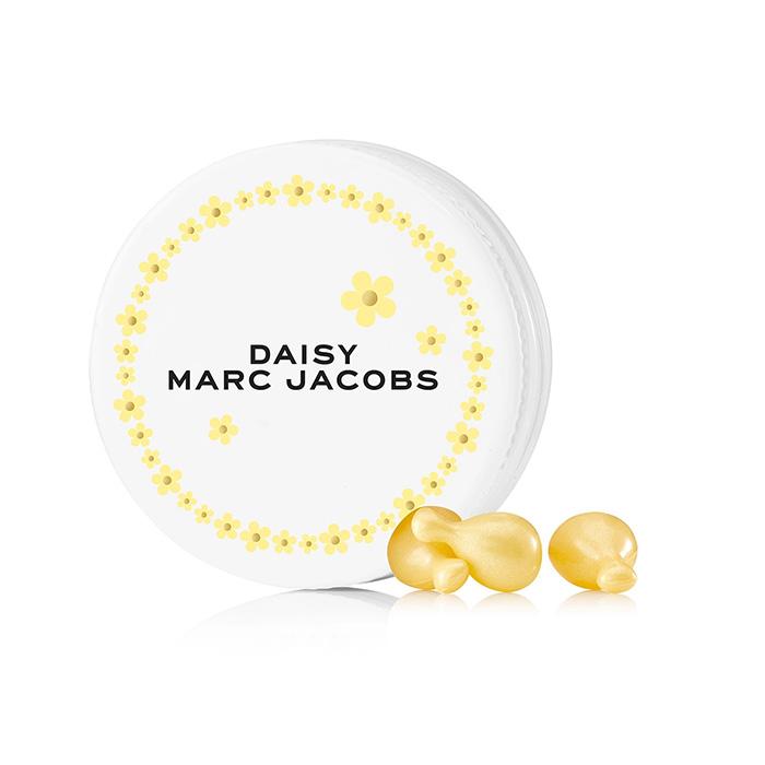 香奈儿色彩解码快闪店，Marc Jacobs夏季新品“香水粒” | 是日美好事物