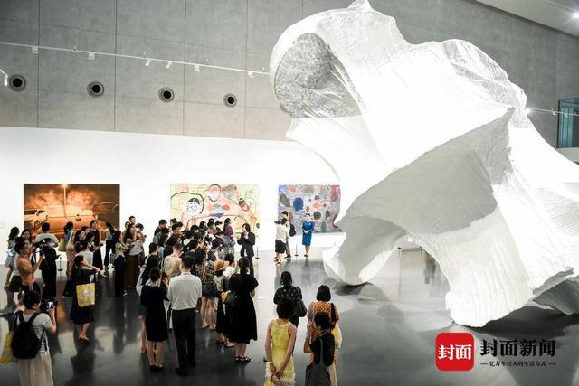 款待大运客人 惠及市民游客 青春大运以艺术对话世界｜成都双年展