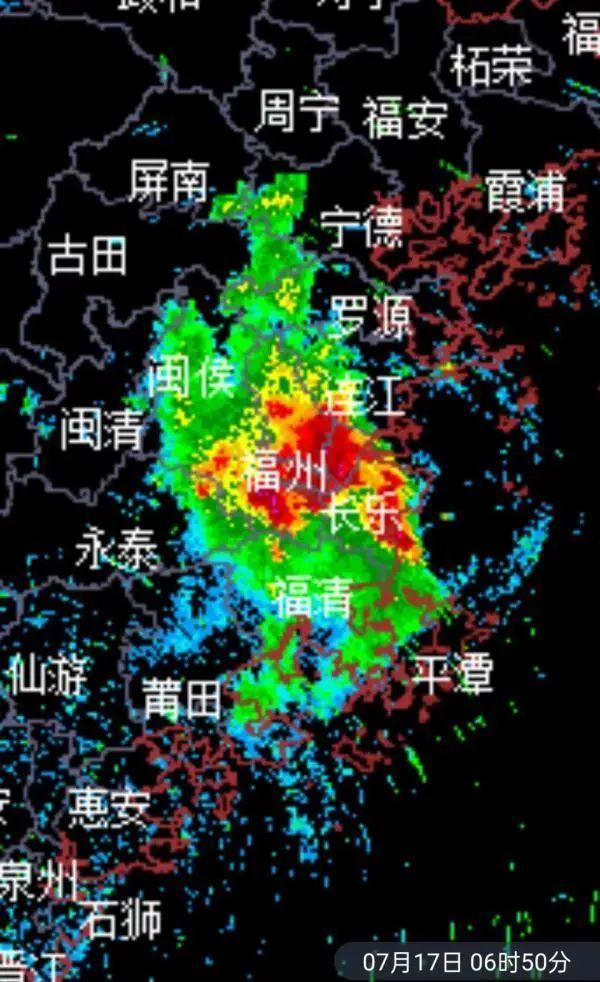台风“泰利”来袭 台湾多个航班取消或推迟
