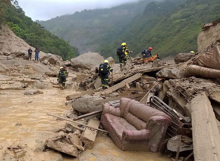 哥伦比亚持续降雨引发洪水 死亡人数升至10人