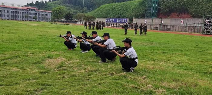 C视频丨家有“警员”初长成！2023四川省少年警校暑期特训营第一期结业