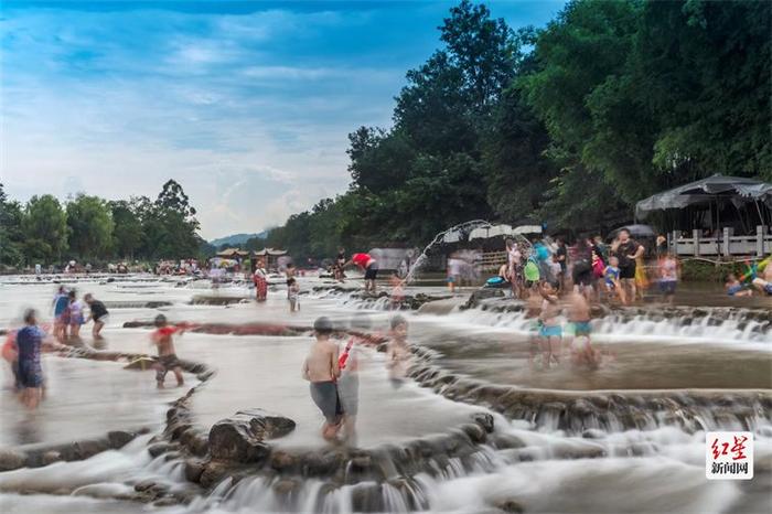 25℃清凉秘境 成都平乐古镇成避暑耍水热门地