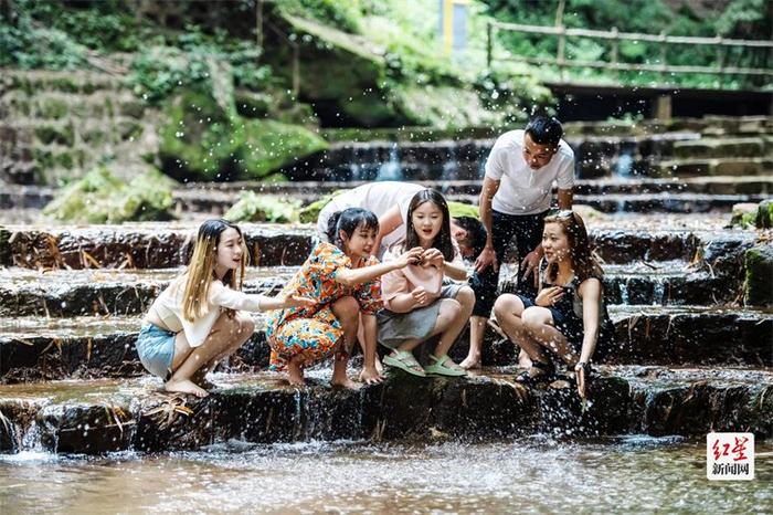 25℃清凉秘境 成都平乐古镇成避暑耍水热门地