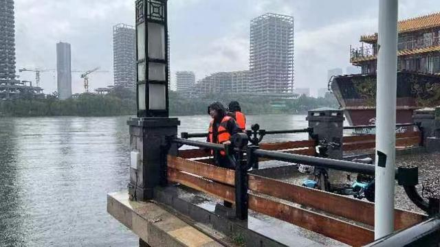 北运河正在行洪 北京市水务局：流速大 请市民远离河道