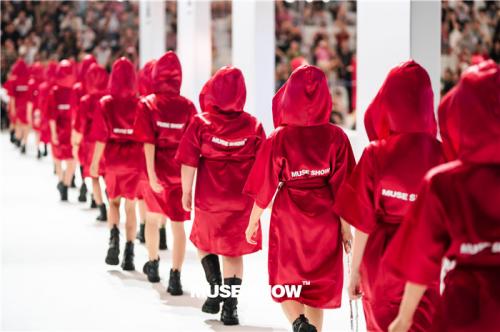 业内首创年中力作 缪斯时尚盛典在流亭国际机场圆满落幕