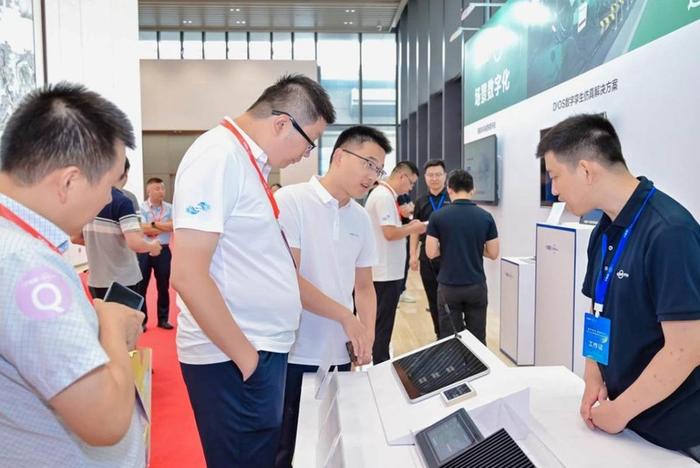 卡奥斯ONE-COSMO图谱发布：面向7大行业，提供近40款方案