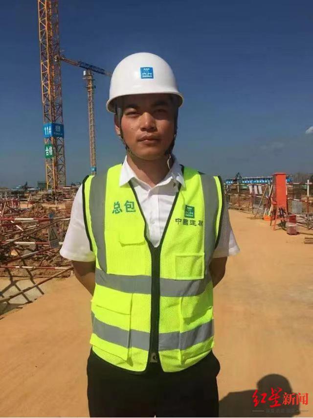 我们见证这一刻！建设者、志愿者……龙泉驿区市民观看成都大运会开幕式盛况