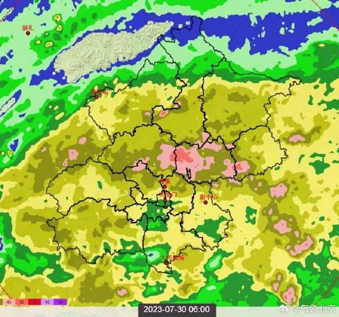 暴雨红色预警，北京今日有暴雨到大暴雨！为何此次雨下得如此猛烈？北京地铁最新通知