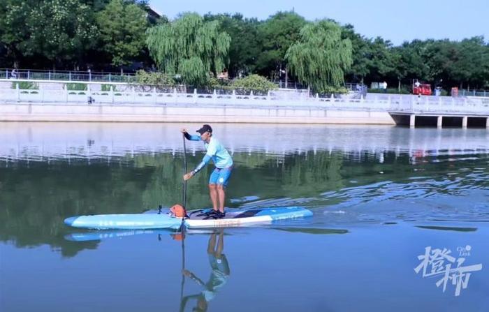 60岁蒋大伯划桨板从北京回杭州，22天划过“水泊梁山”行程即将过半