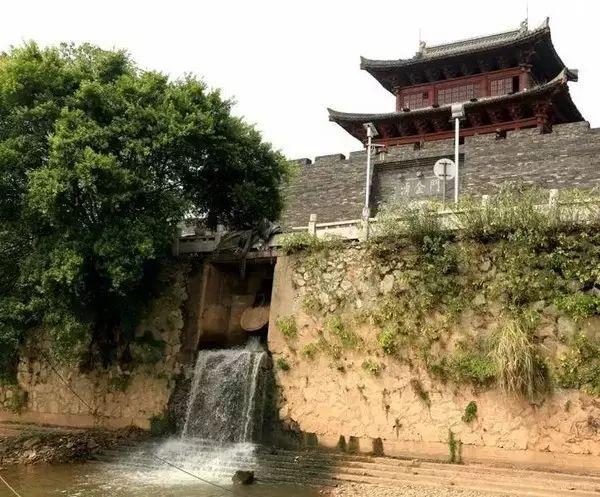 雨҈雨҈雨҈ ...图文详解国内外先进排水系统