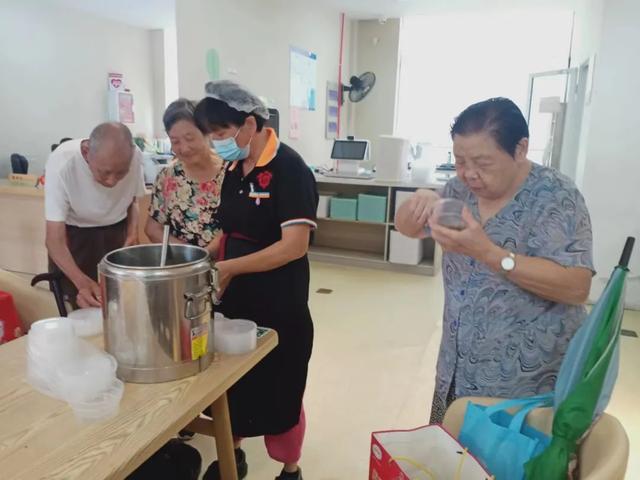 炎炎夏日“浦”天同“清”——奉浦街道开展为老送清凉活动