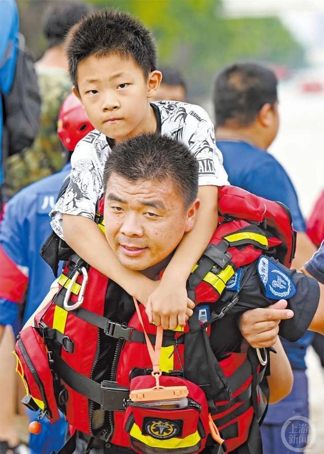 对话驰援涿州的10支救援队：有的46小时无休，有的舟艇全损