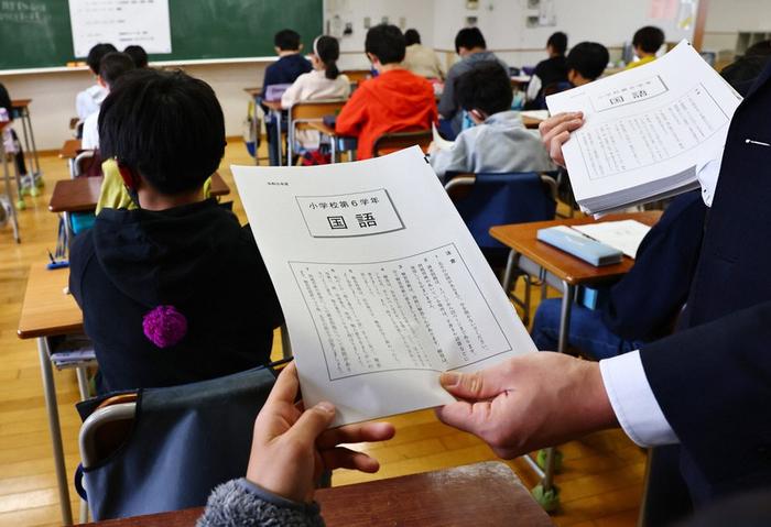 全国学力统测显示日本学生数学英语学科水平明显下滑，​日本“宽松教育”改革错在哪里了？