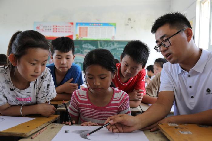 ​濉溪县四铺中心小学：“托”起孩子的多彩假期