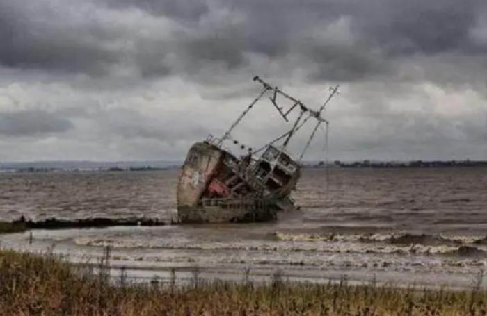 村民意外发现的千年沉船，数吨古钱，堪比阿里巴巴宝藏。