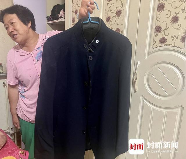 夏天捐红十字会羽绒服被疑“左手倒右手” 涉事企业：定向捐赠衣物 已在冬季完成