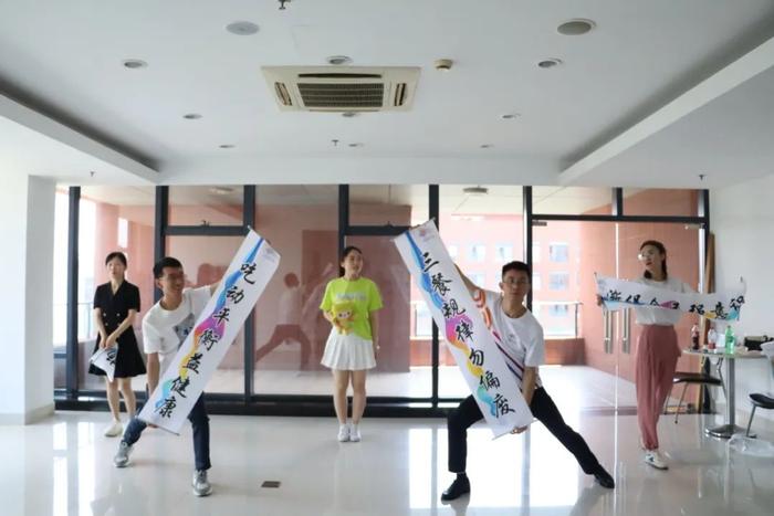 杭州口腔医院平海院区|顾智文医生在杭州市金牌健康讲师大赛中荣获佳绩！