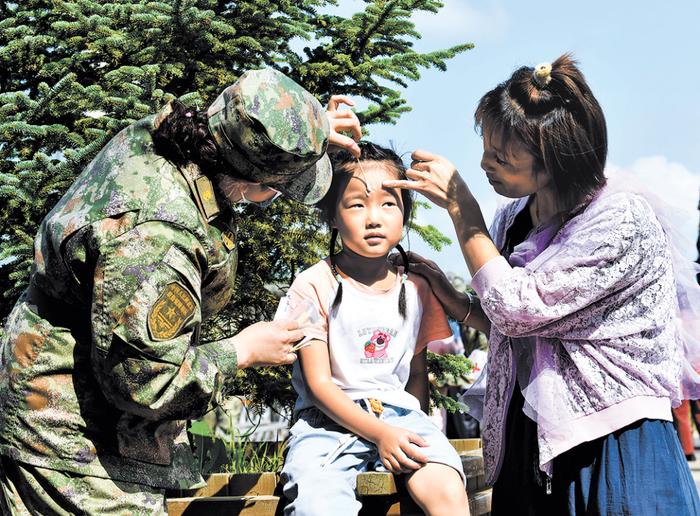 集结号｜坚决听从统帅号令，解放军和武警部队勇挑重担，充分彰显人民子弟兵为人民的本色