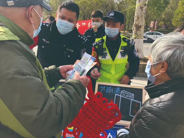 担当青春使命  建设平安中国 | 上海市公安局浦东分局自贸区临港新片区公安处青年突击队：以坚守与担当，守一方安全