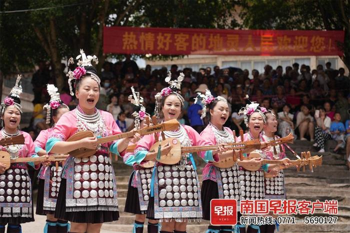 高清组图丨地灵侗寨百家宴“晒”出群众幸福生活