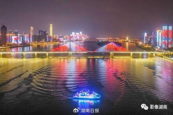 “网红”长沙，这样的夜色“撩”到你了吗？